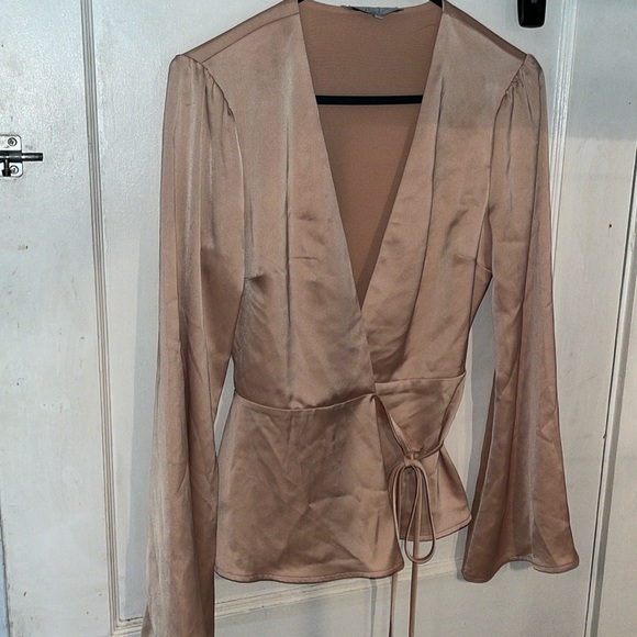 L’Academe’ LosAngeles wrap top size small - Picture 2 of 8